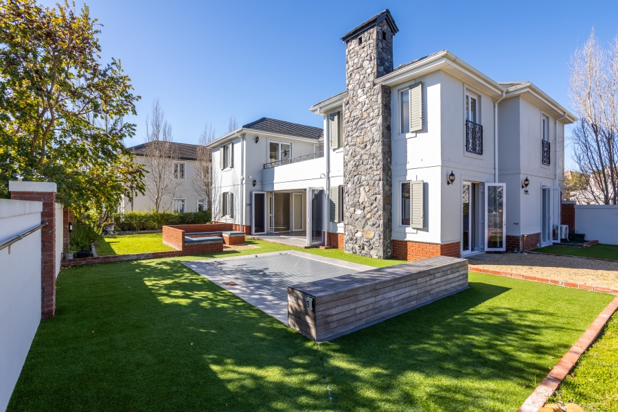 4 Bedroom Property for Sale in Val De Vie Estate Western Cape